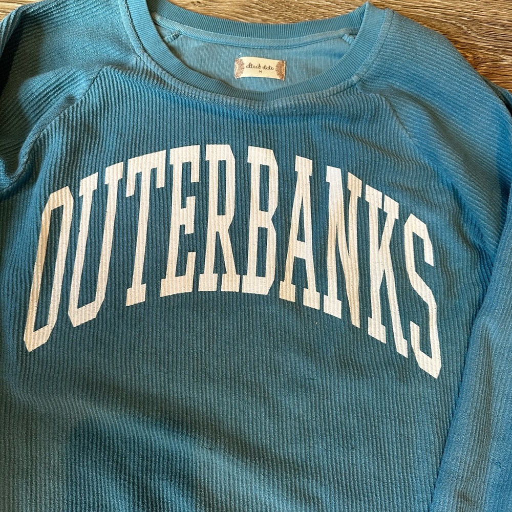 Outer Banks Blue pullover - Picture 2 of 3
